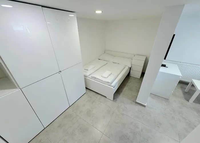 Krasny - 6 V Blizkosti Centra